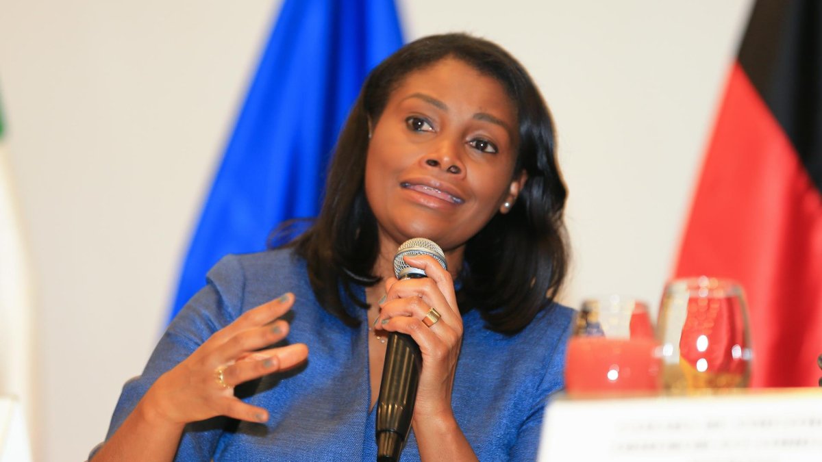 Foto de archivo de la fiscal general de Ecuador, Diana Salazar.