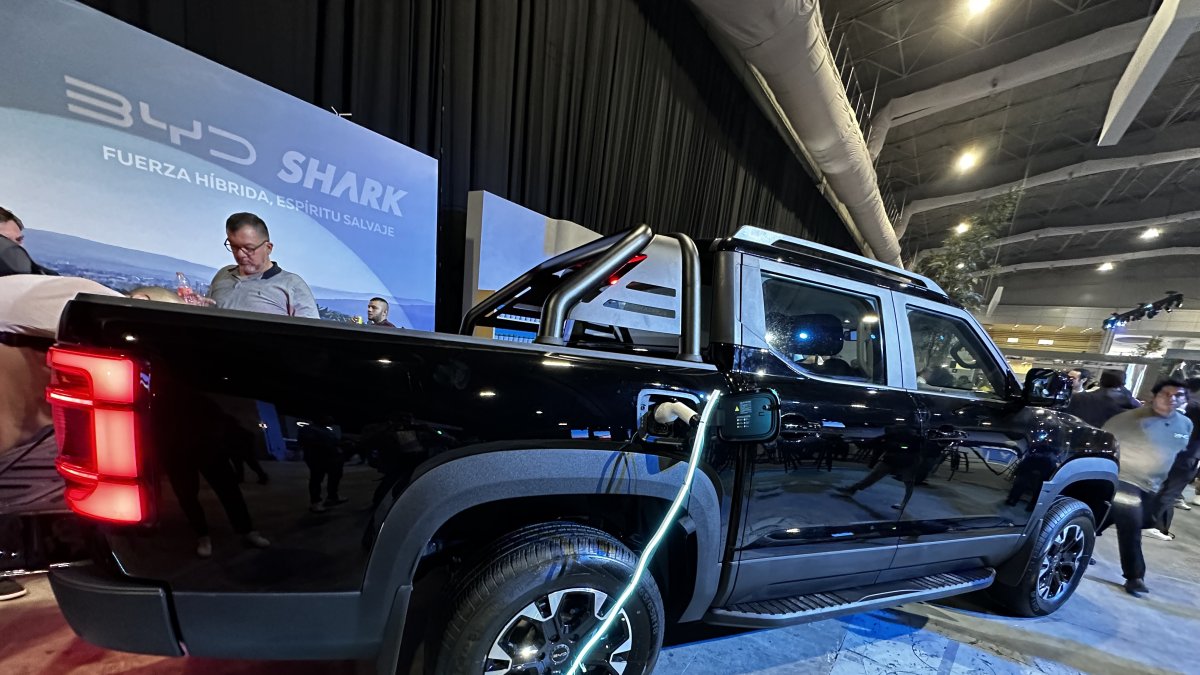 La BYD Shark es la primera híbrida enchufable que ingresará al mercado ecuatoriano en el cuarto trimestre de 2024.