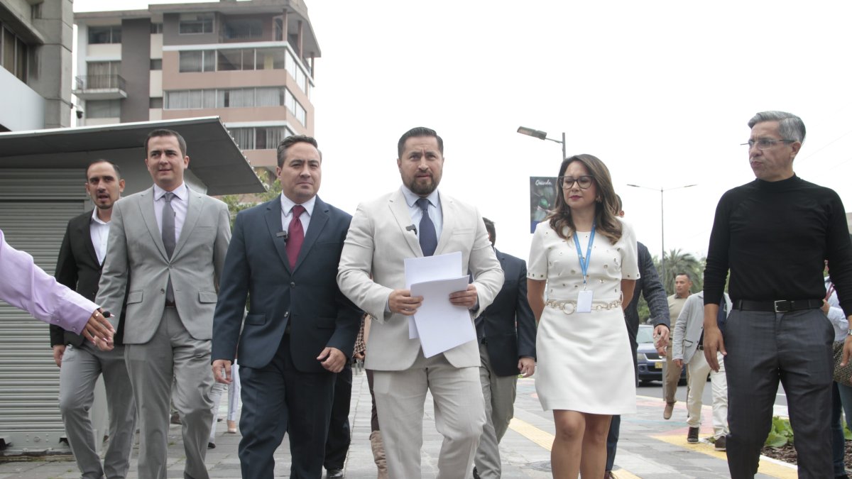 Asambleístas del movimiento Construye solicitaron que la Fiscalía investigue a Serrano, Solines y Sánchez por los sobornos que se conocieron en el juicio contra Carlos Pólit.