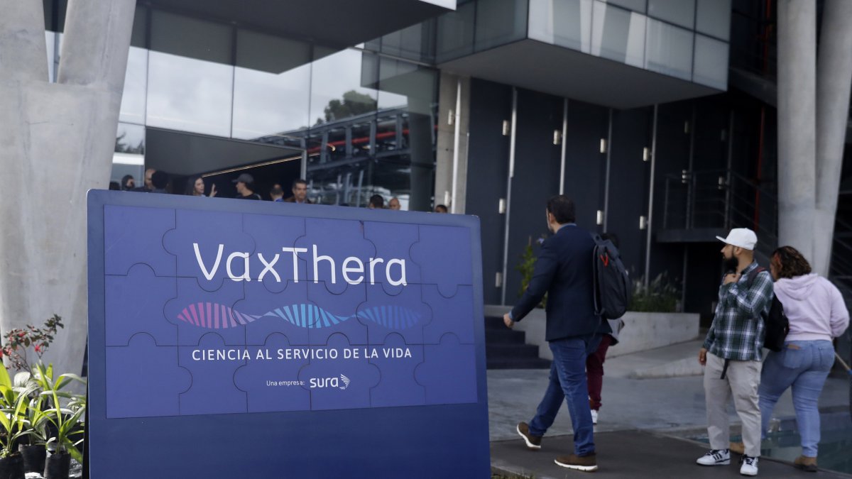 Empresa.- La entrada de la planta de producción de vacunas VaxThera.