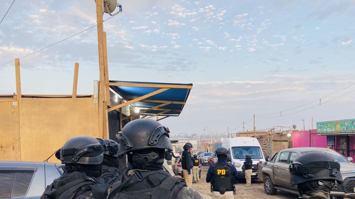 Detectives realizan la llamada 'Operación Tren del Norte IV', en el marco de una investigación a dos organizaciones criminales.