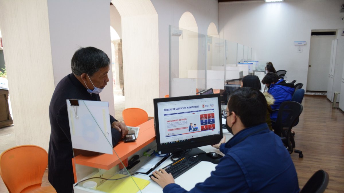 Los pagos se pueden realizar desde cualquier entidad bancaria no es necesario ir al Municipio.