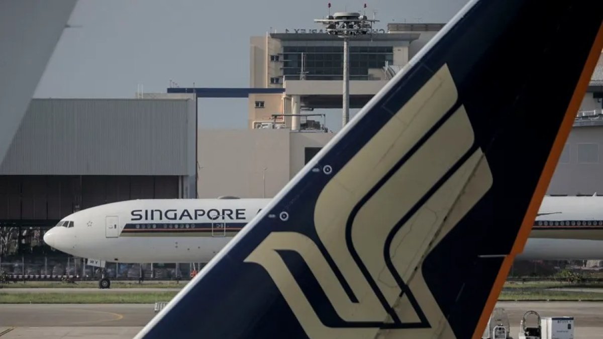 Imagen de archivo de un Boeing 777 de Singapore Airlines en el aeropuerto Changi de Singapur.