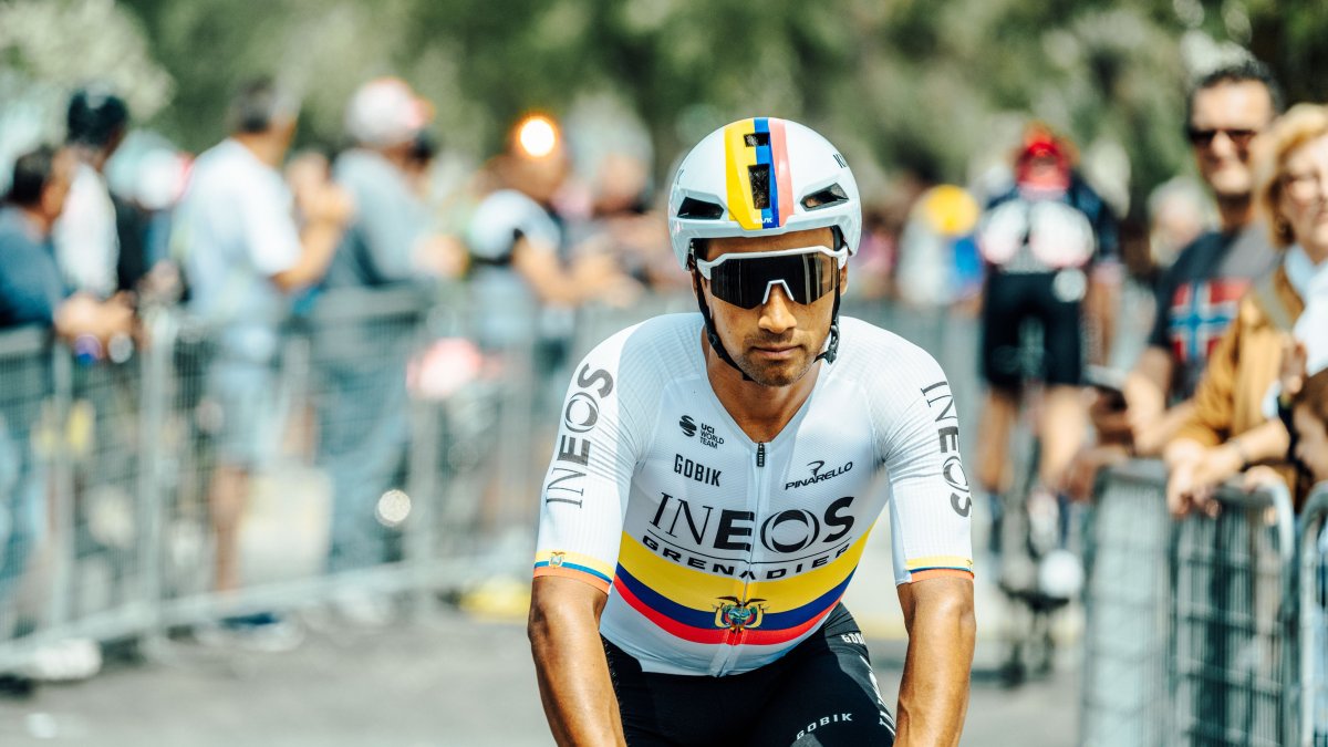 Jhonatan Nárvaez se encuentra compitiendo en el Giro de Italia