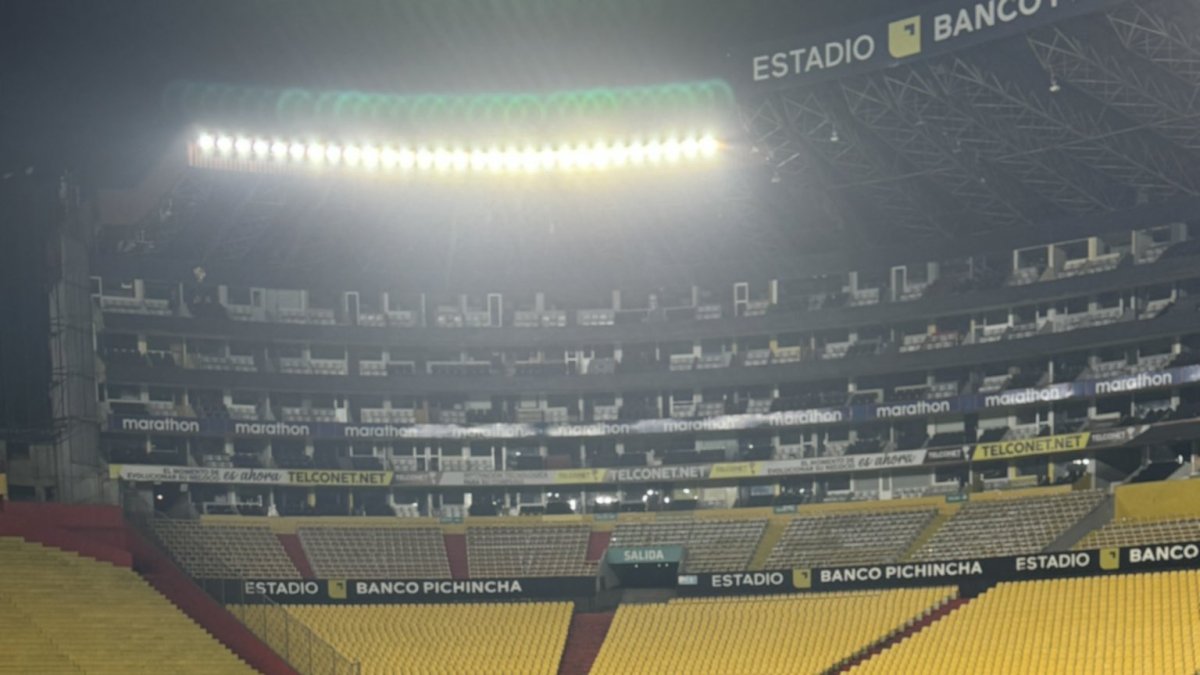 Barcelona antes de cada jornada de entrenamientos comienza con una oración.
