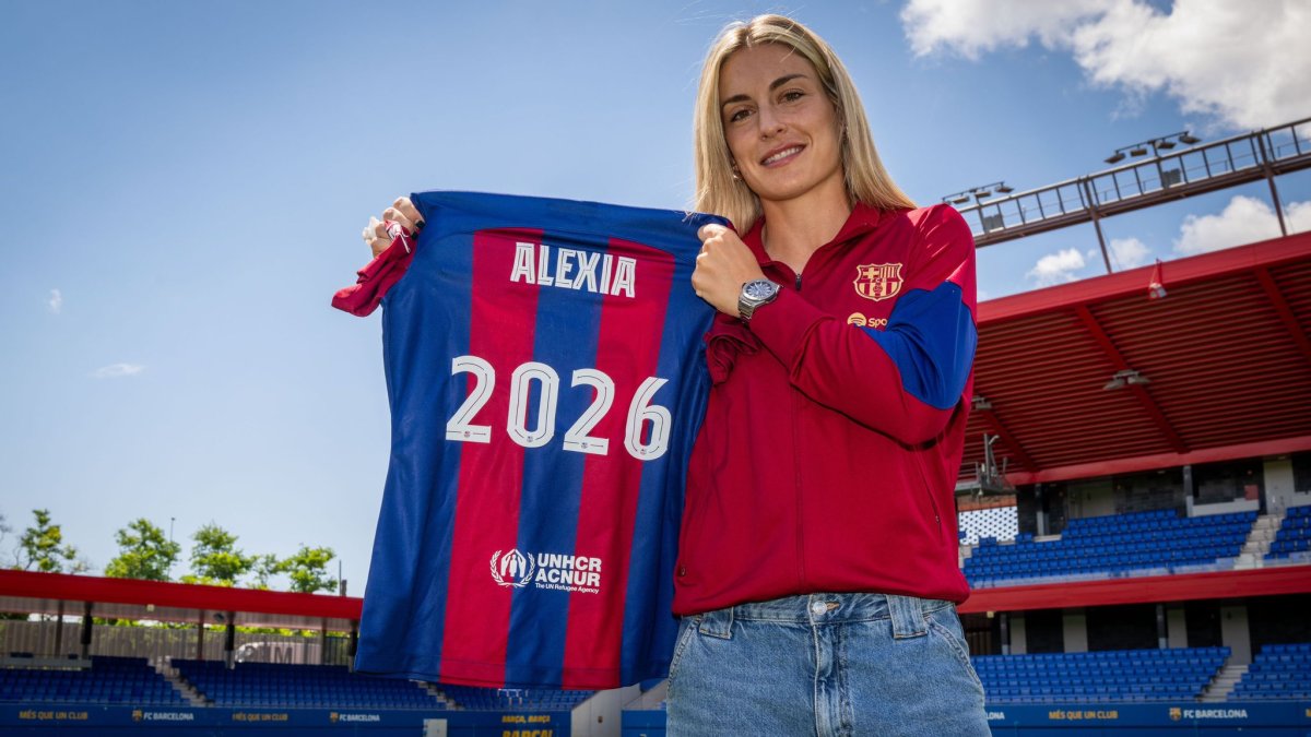 Putellas continuará con el Barça femenino por 2 temporadas más