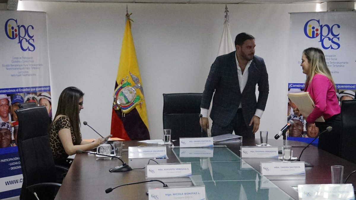 El pleno del CPCCS no trató el informe jurídico en la sesión del 22 de mayo de 2024.