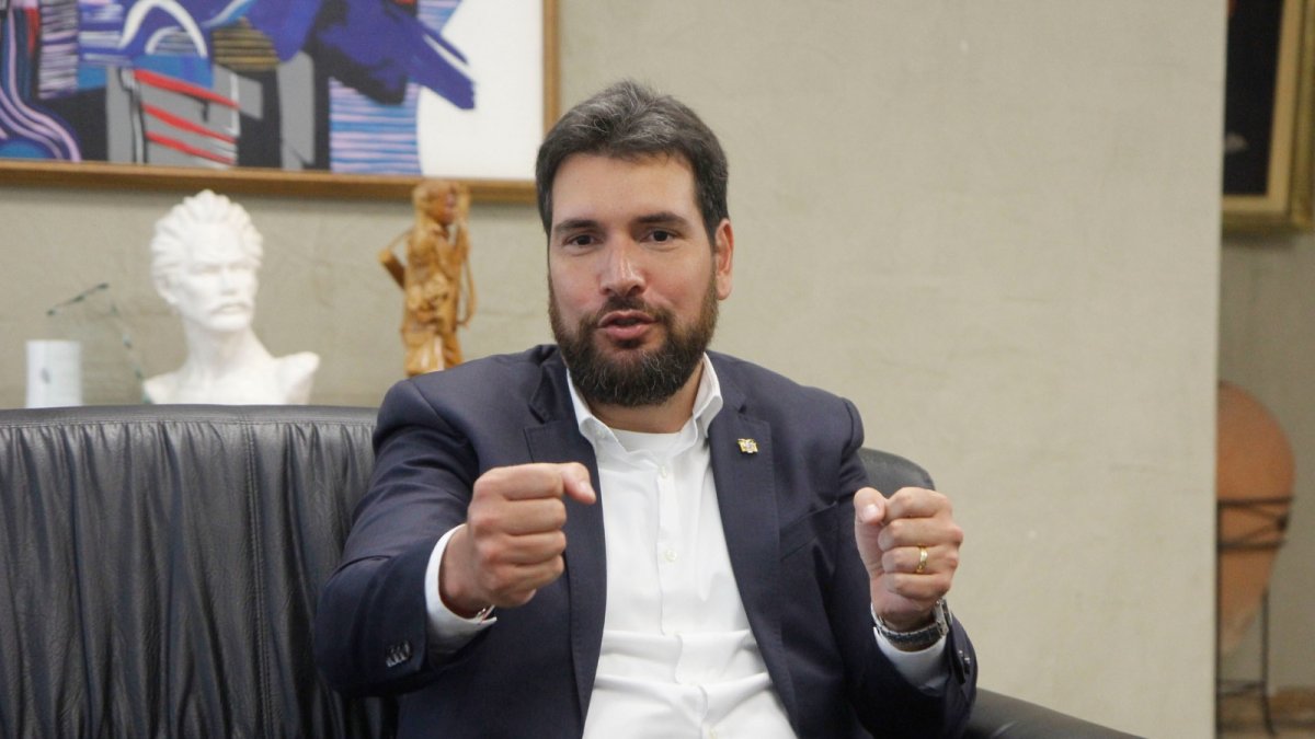 Jan Topic anunció que no participará como candidato en las elecciones presidenciales de 2025.