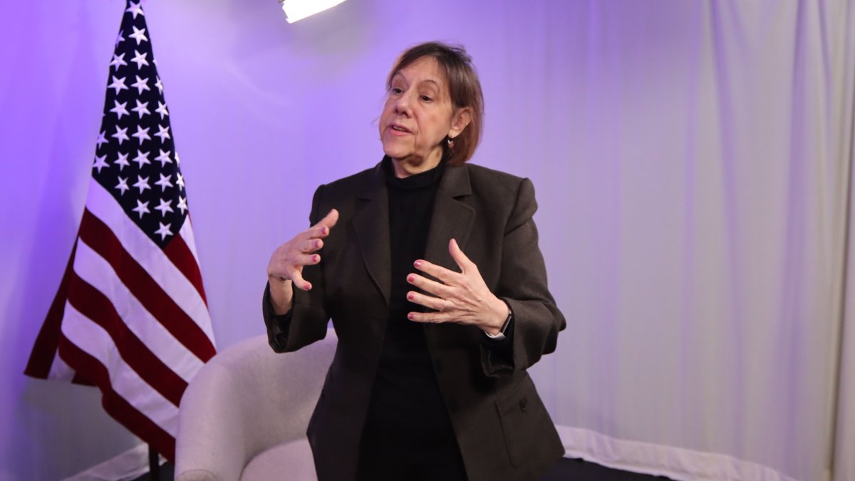 Lisa Kubiske, representante de APEP.