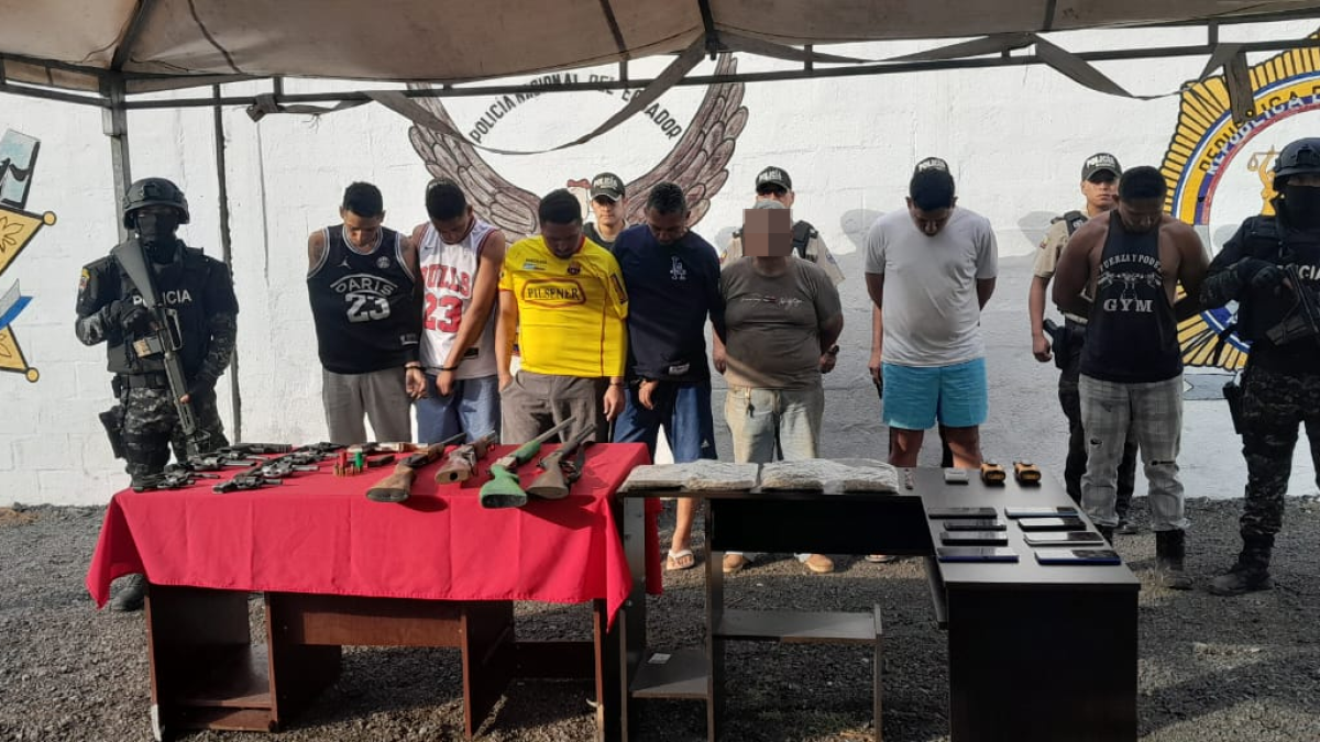 La policía presentó a los presuntos integrantes de una banda delictiva que operaba entre Daule y Nobol