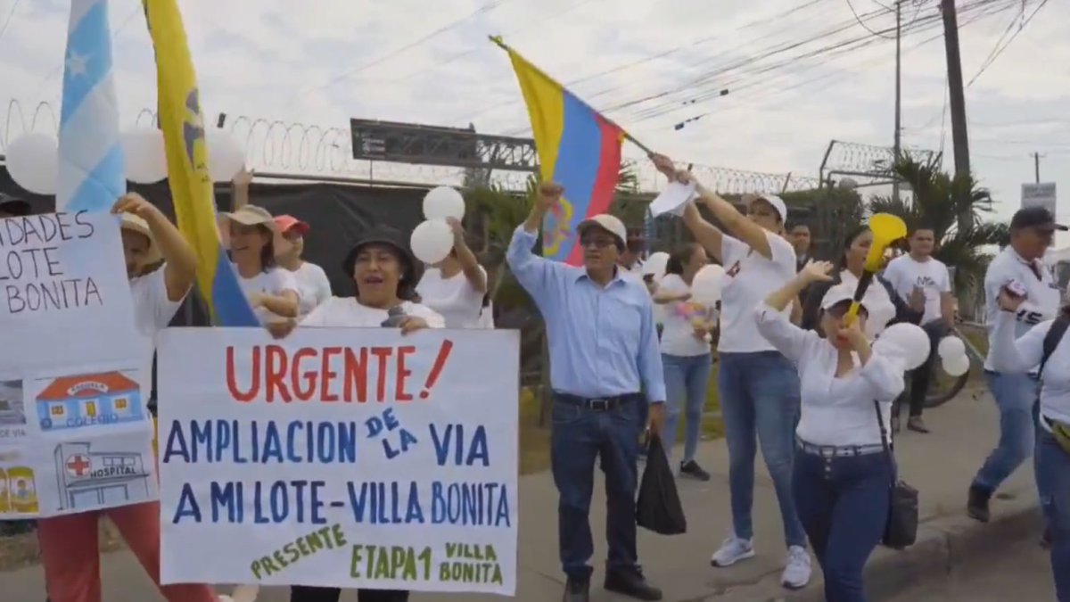 Los moradores salieron a las calles a reclamar por la falta de obras