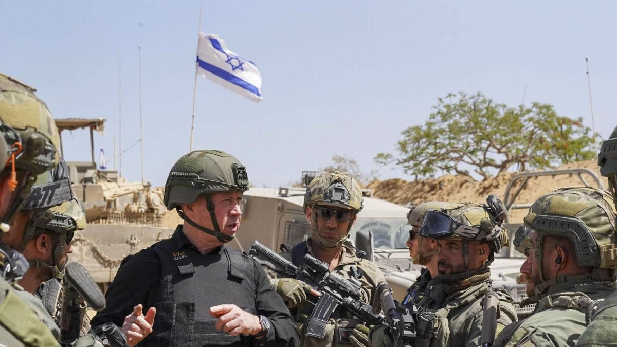 Situación. El ministro de Defensa de Israel, Yoav Gallant, mantuvo reuniones.