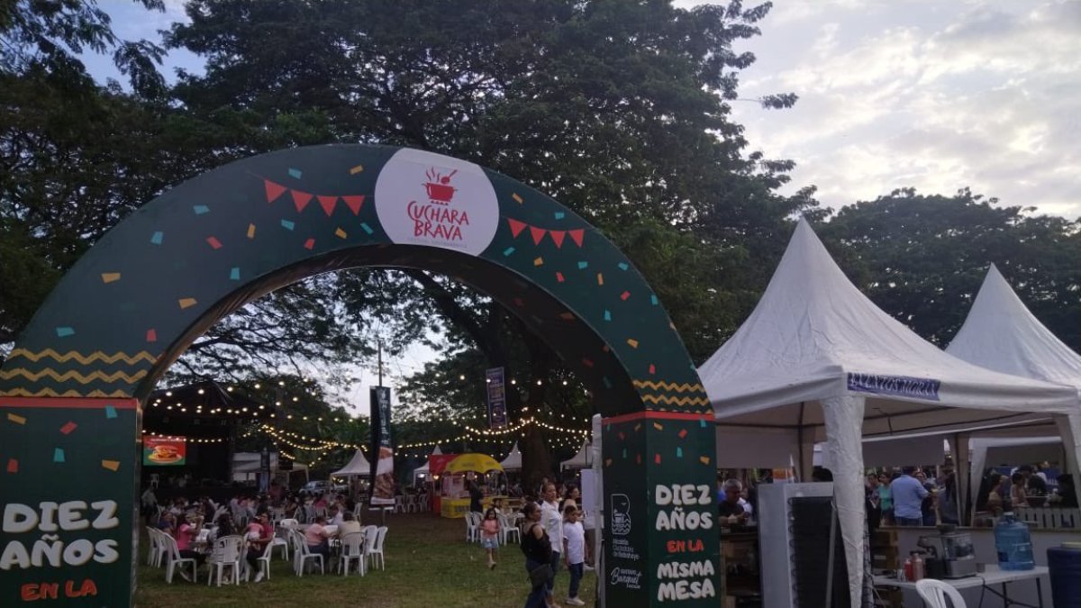 El Ministerio de Turismo respaldó la ejecución de ferias gastronómicas en distintas ciudades.