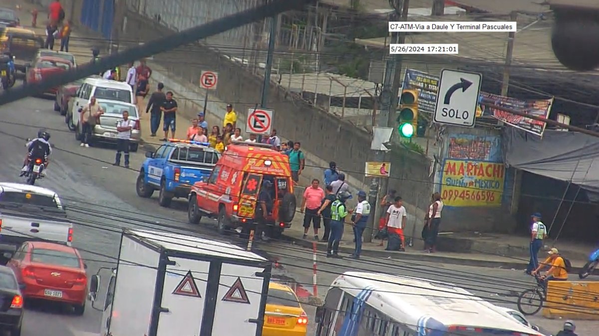Un siniestro de tránsito captado en cámaras, el domingo 26 de mayo.