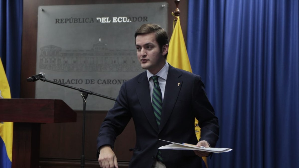 “Nadie se puede quedar sin alimentación”, dijo Torres respecto a la posibilidad de que la empresa privada Laffatoria suspenda el servicio a finales de mayo.