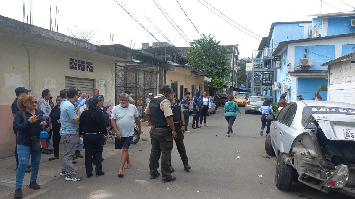 Reportan atentados en Durán, cerca del Municipio.