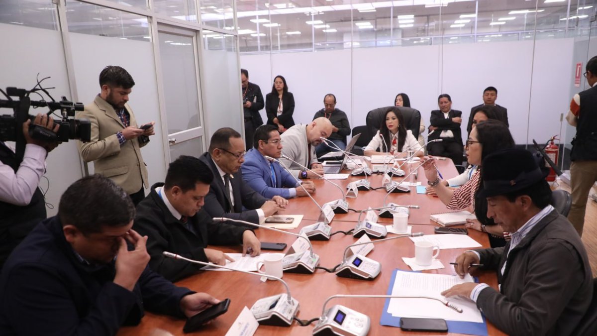 Comparecencia. Los legisladores de la mesa de Fiscalización deberán sesionar el próximo 30 de mayo.