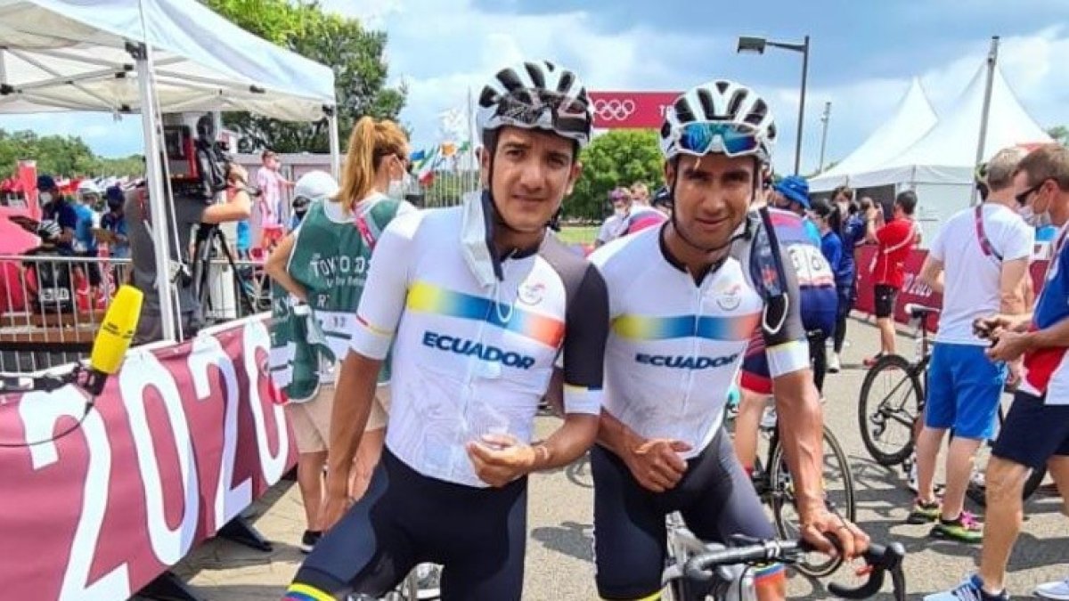 Richard Carapaz y Jhonatan Narváez, ciclistas ecuatorianos.