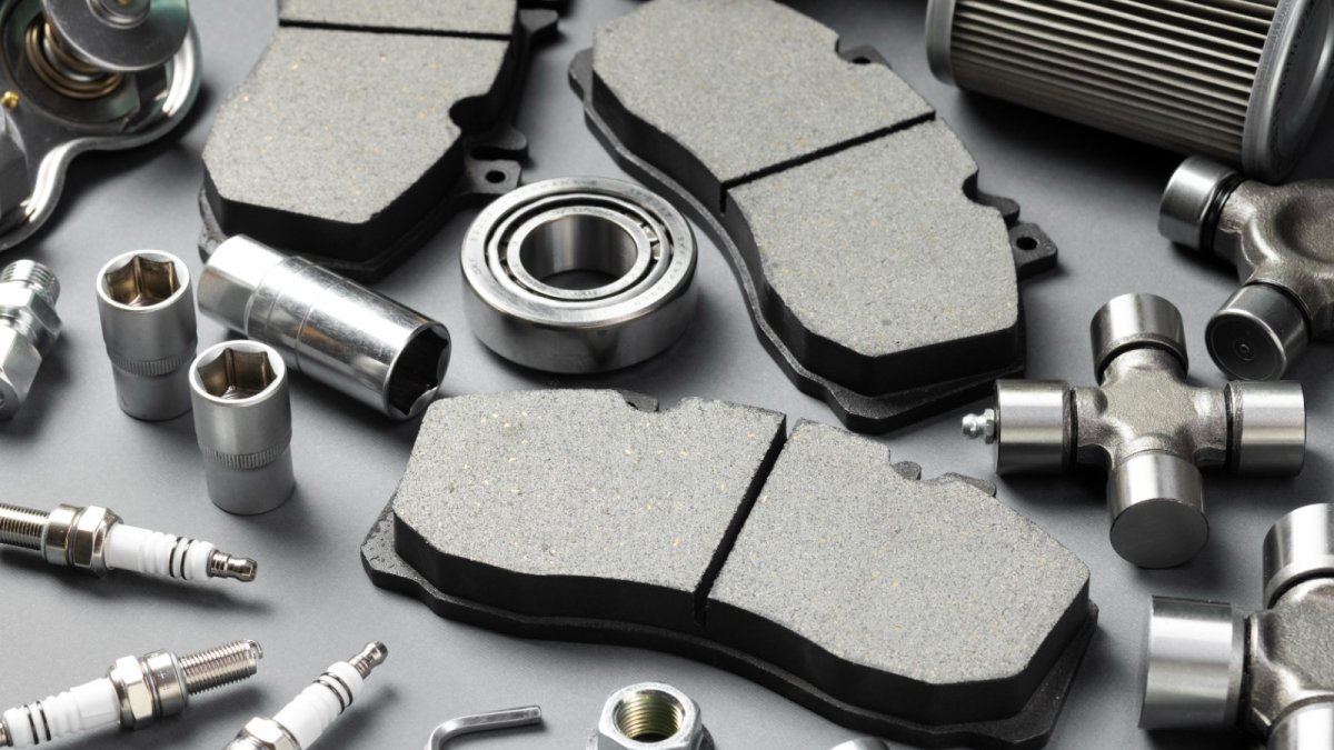 Las piezas de los carros que dejan de ser importados suelen ser el principal problema de los clientes.