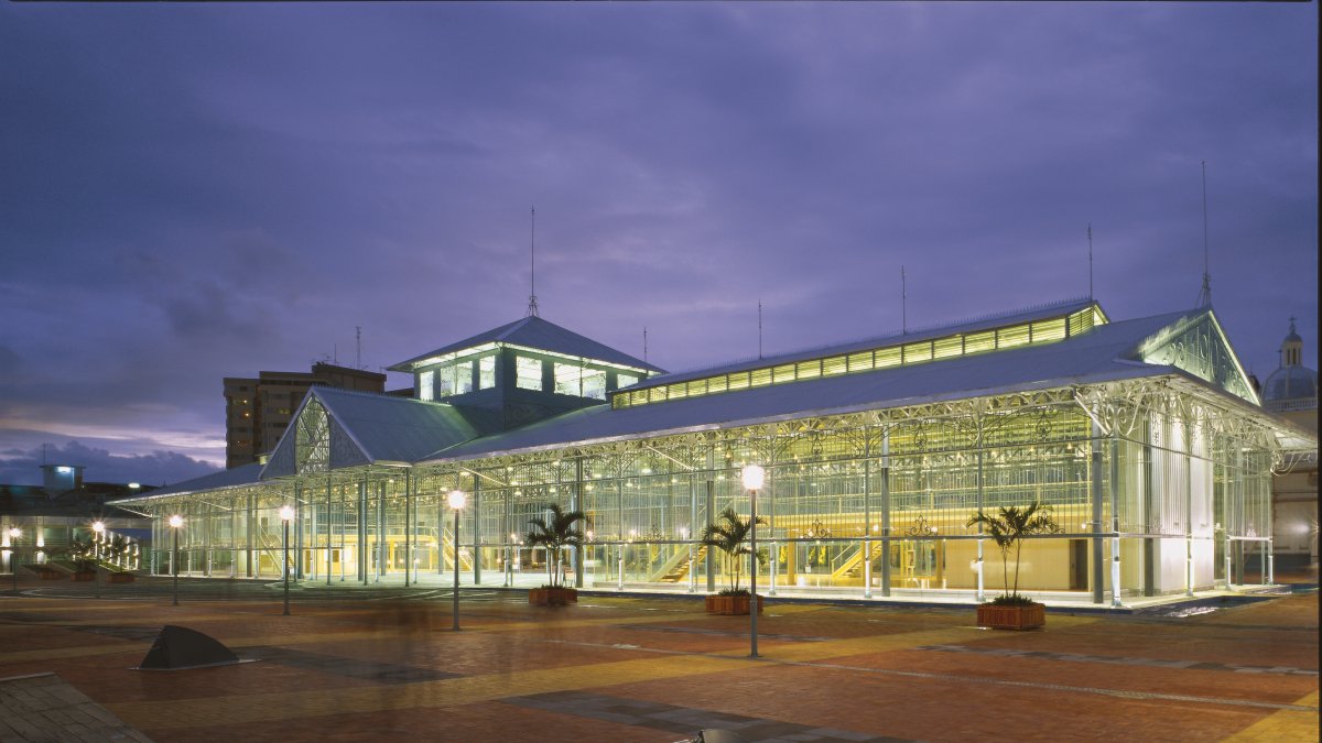 Palacio de Cristal, un antiguo mercado rescatado.