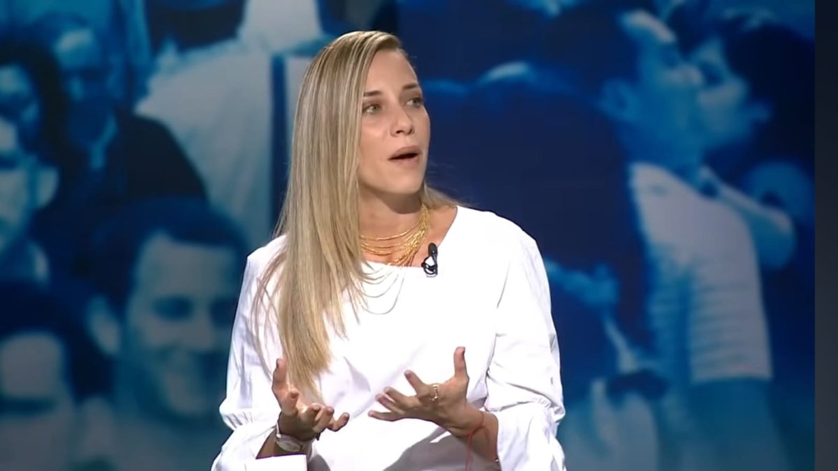 Andrea González Nader fue candidata a la Vicepresidencia de Fernando Villavicencio (+).