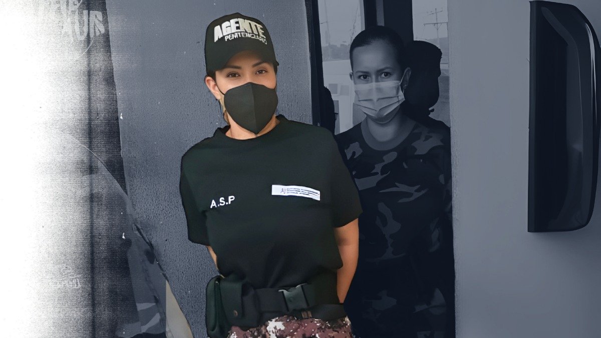 La foto fue tomada en 2021, cuando Briones fue descubierta en la celda de alias Fito.