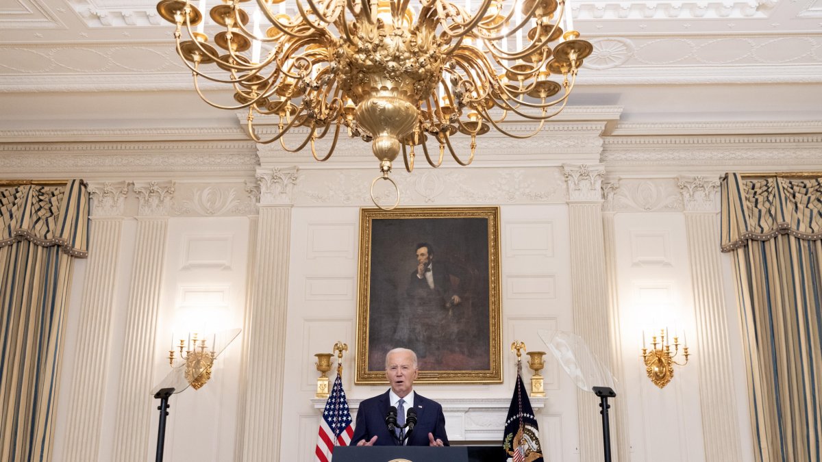El presidente de EE.UU., Joe Biden, hace el anuncio de la propuesta de acuerdo.