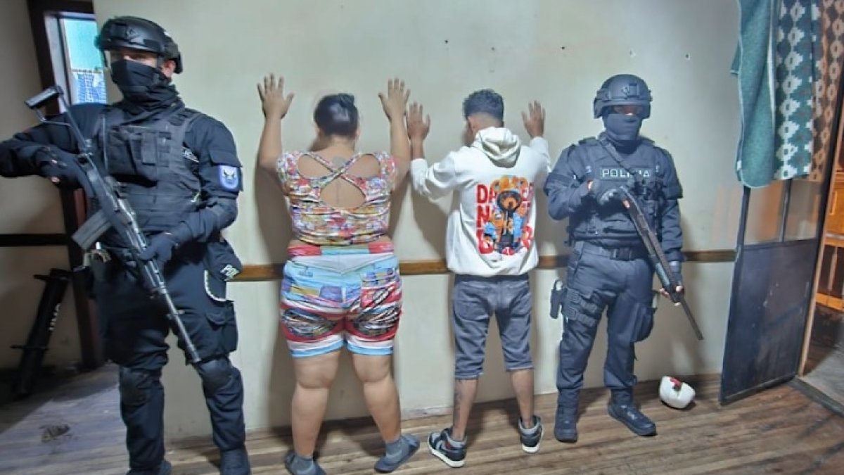 Los ciudadanos son extranjeros y presuntamente realizaban actividades de acopio y venta.
