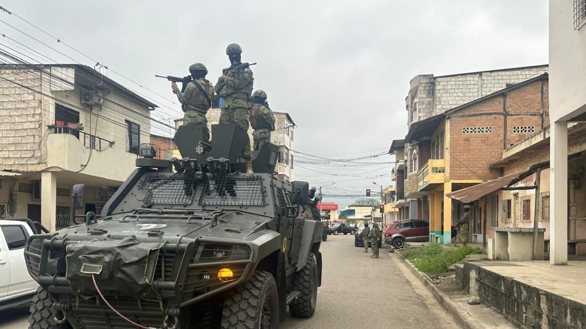 Los militares graduados serán parte de los trabajos de seguridad que se realizan en las calles del país.