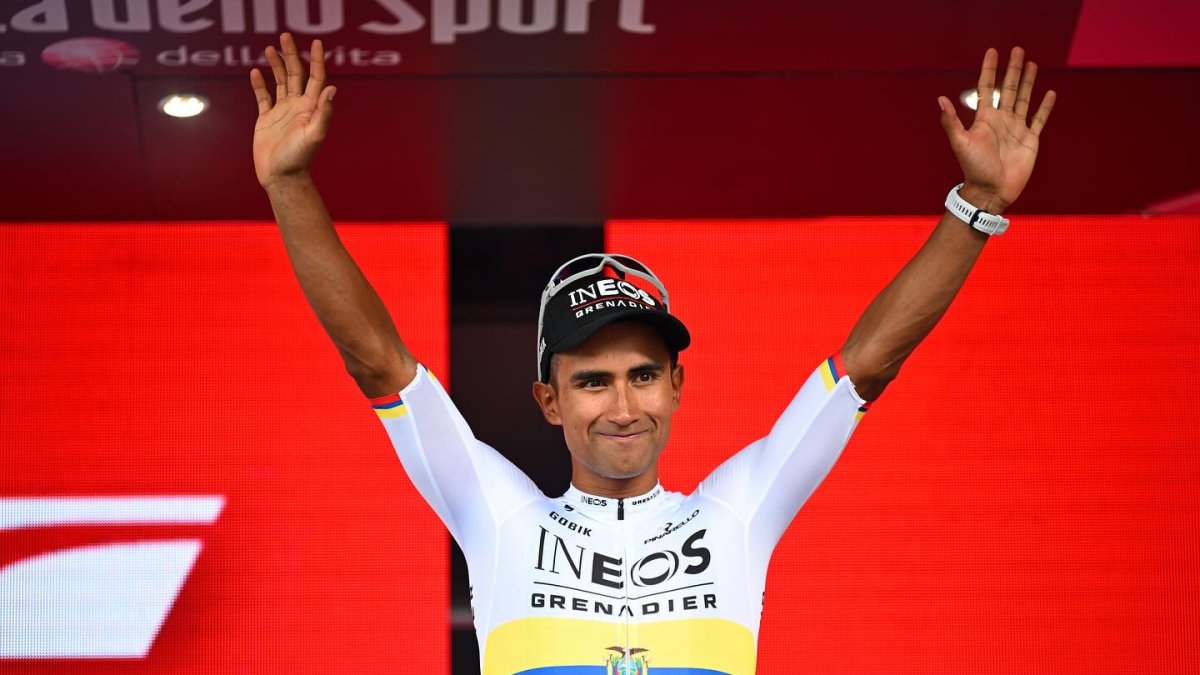 Jhonatan Narváez completó un exitoso primer semestre tras coronarse campeón nacional, destacar en el Giro de Italia y ser elegido para París 2024.