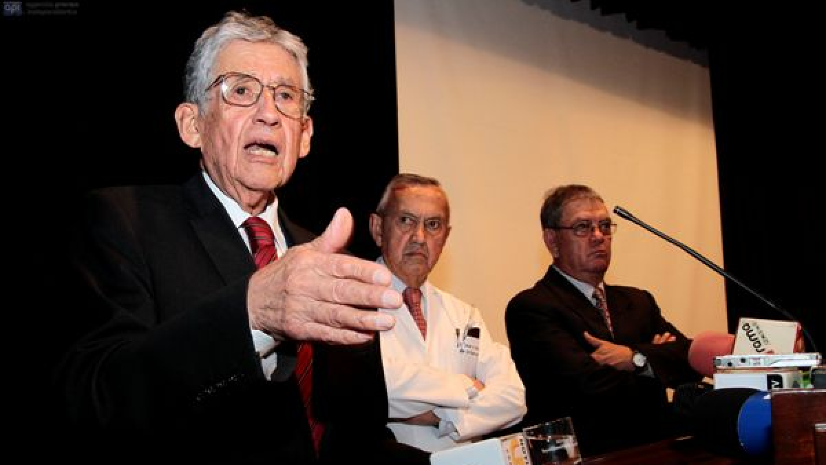 Militar. Solon Espinosa Ayala hizo una carrera en las FF.AA., la función pública y el servicio a los pacientes con cáncer.