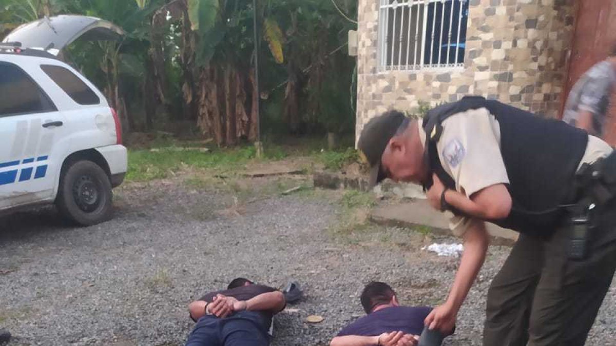Hecho. En total, la Policía capturó a tres personas.
