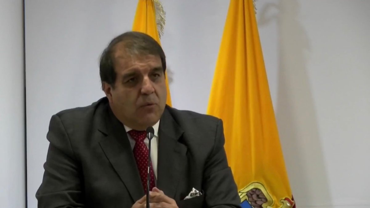 La institución presidida por Álvaro Román reacciona ante una medida cautelar.