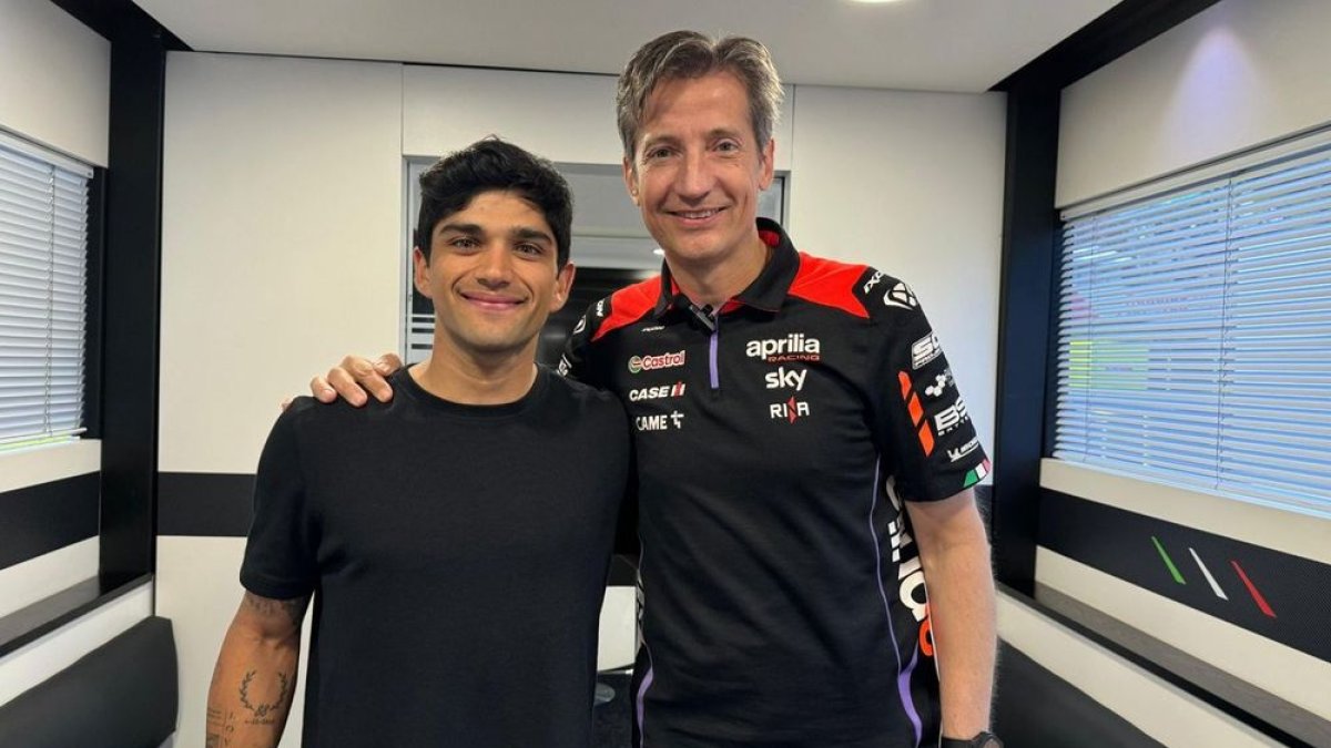 Martin junto al máximo responsable del equipo, Massimo Rivola.