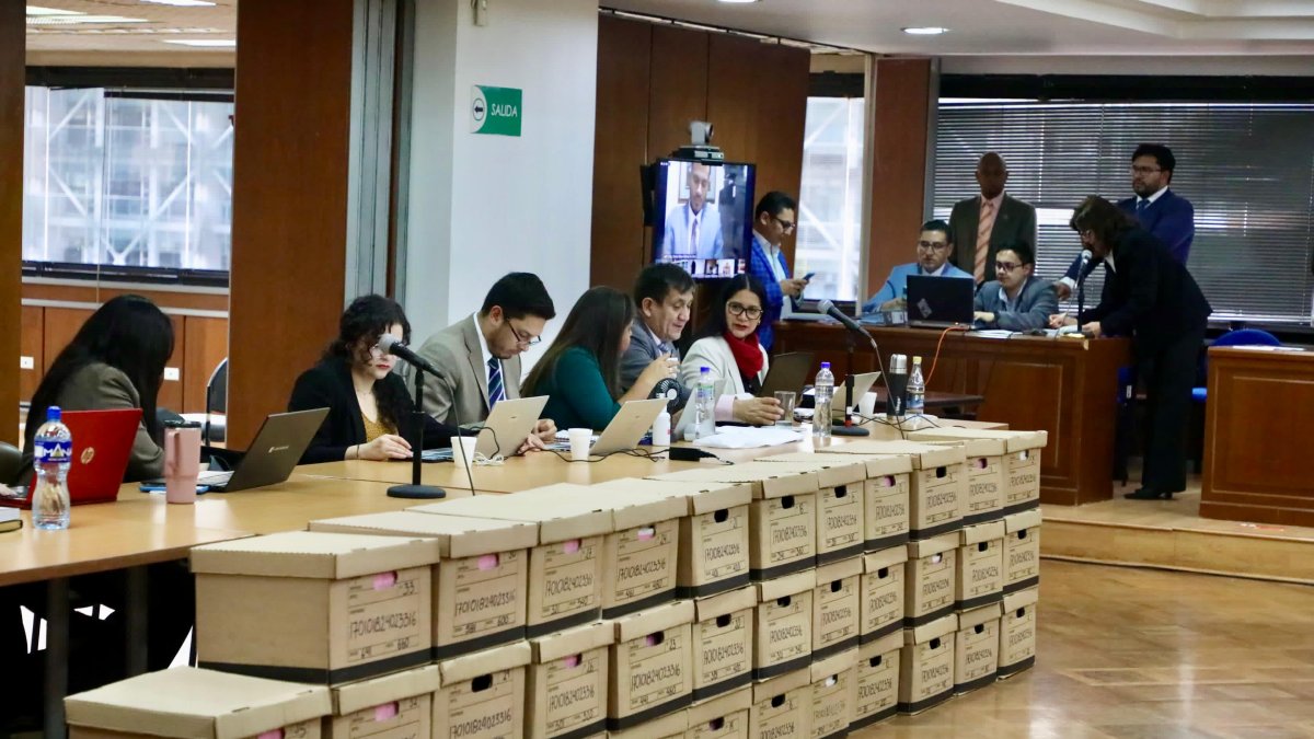 Hoy se instaló la audiencia de vinculación de 13 personas al proceso en el que Fiscalía investiga el delito de delincuencia organizada.