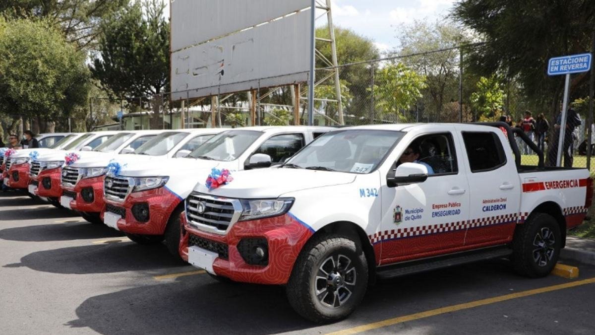 Referencial. Delincuentes sometieron a los guardias de seguridad para robar las camionetas