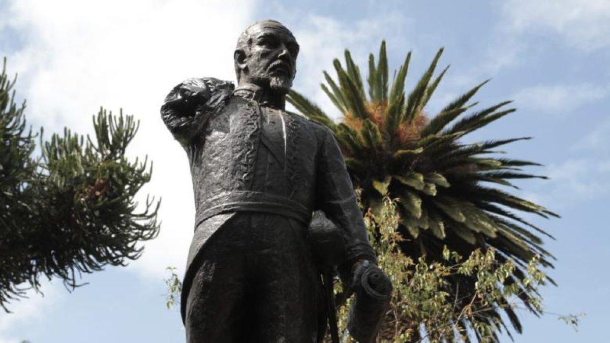 La escultura que fue vandalizada se encuentra en el parque El Ejido.