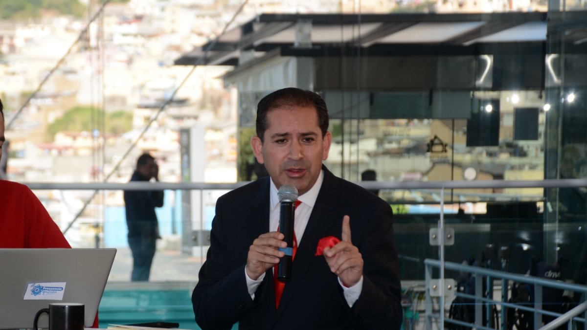 Víctor Hugo Villacrés llegó a la gerencia del Metro de Quito 14 de mayo 2023