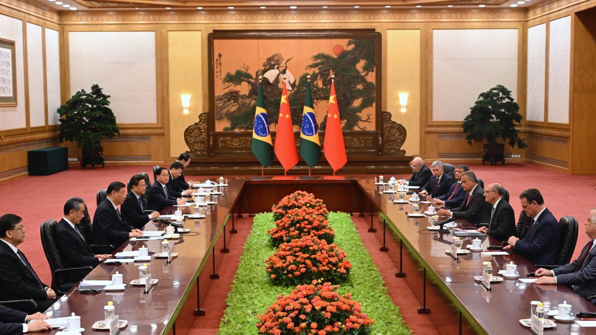 Reunión entre el presidente chino, Xi Jinping, y el vicepresidente brasileño, Geraldo Alckmin.