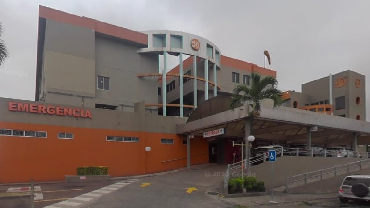 El hospital clínica Kennedy Alborada cambiará su nombre en los próximos días.