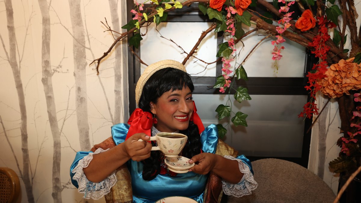 La India María probó la sazón ecuatoriana.