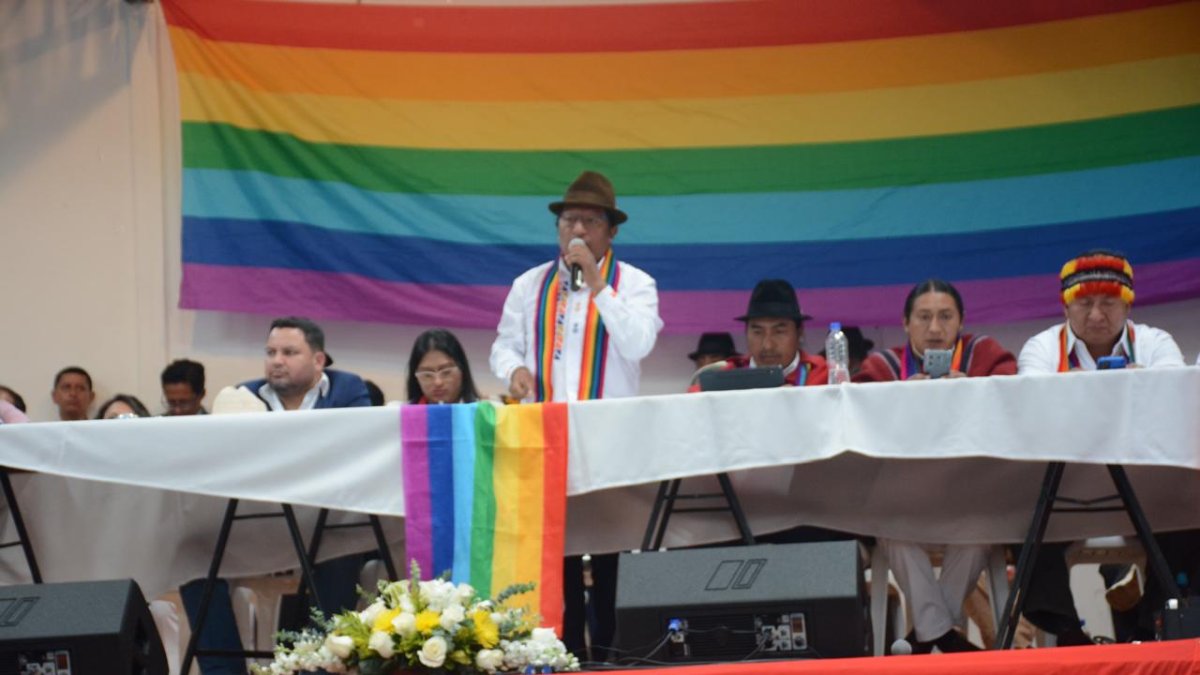 La convención nacional de Pachakutik ha ratificado al dirigente indígena Leonidas Iza como su precandidato presidencial