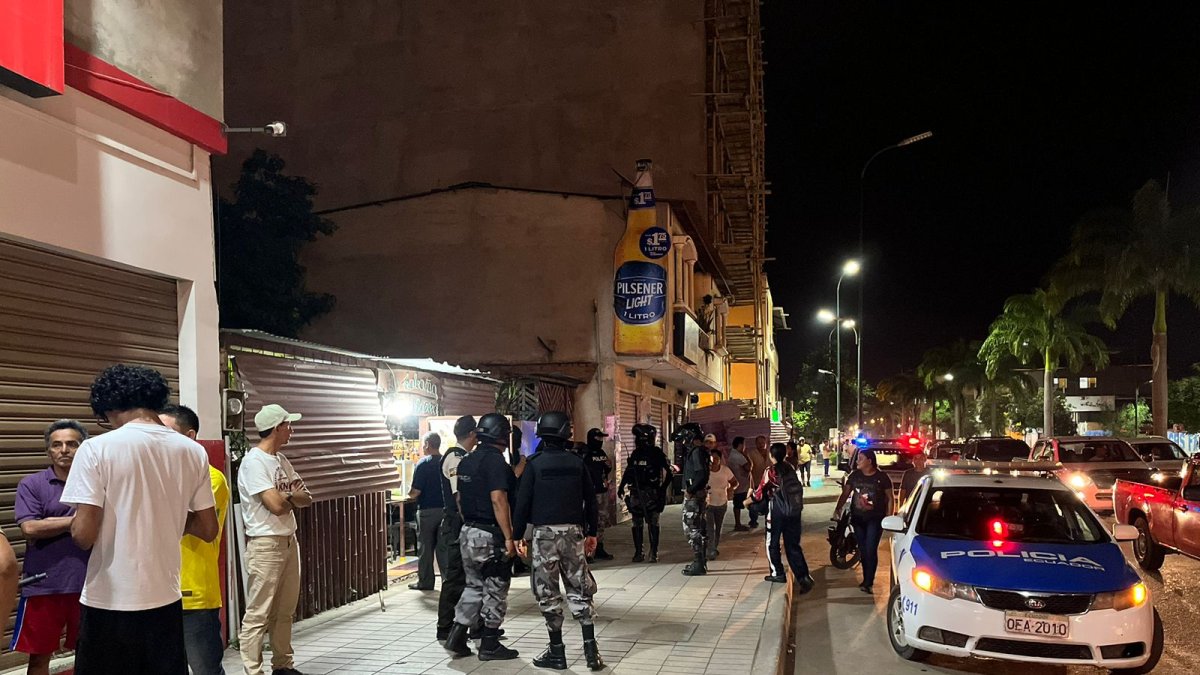 En este comedor en el barrio Machalilla se registró el asesinato de la mujer.