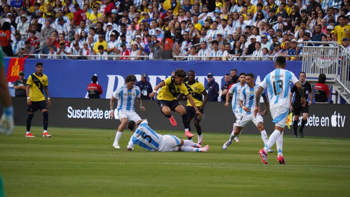 La tri pierde en los primeros 45 minutos del encuentro amistoso