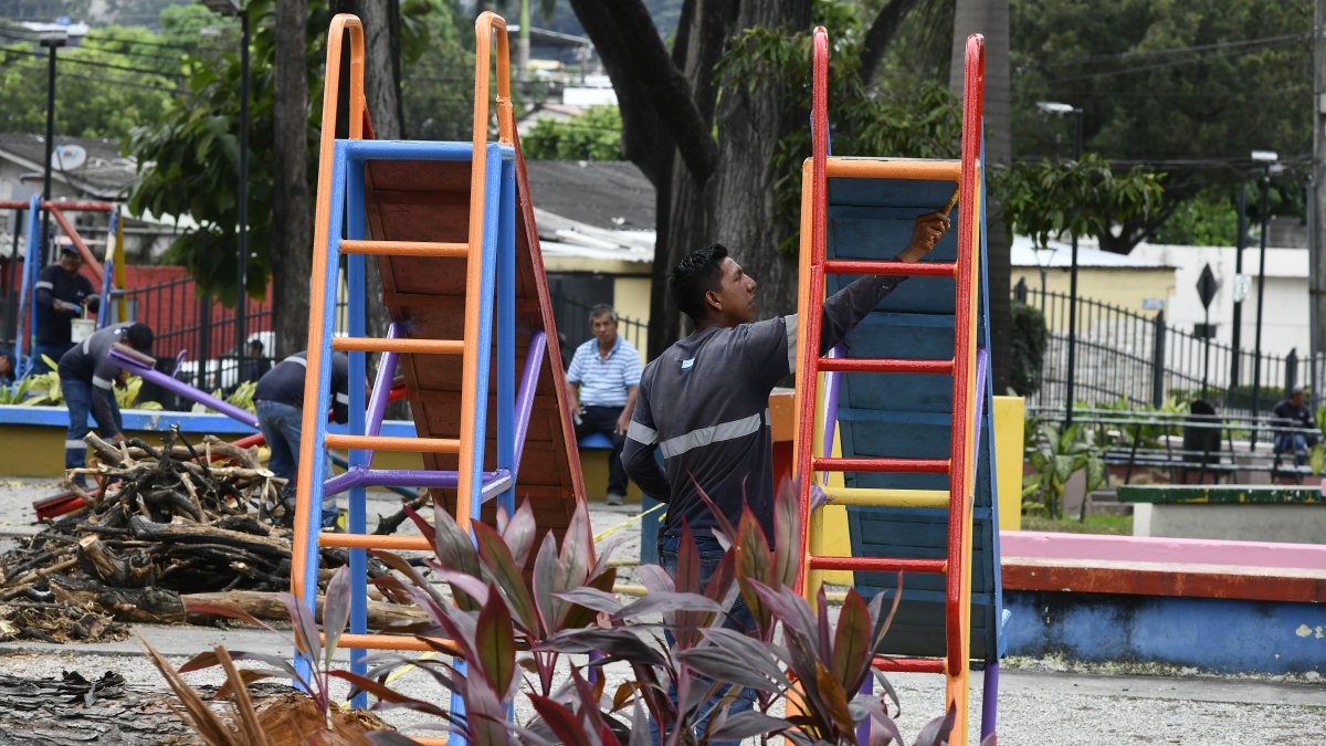 Los juegos infantiles también recibieron mantenimientos