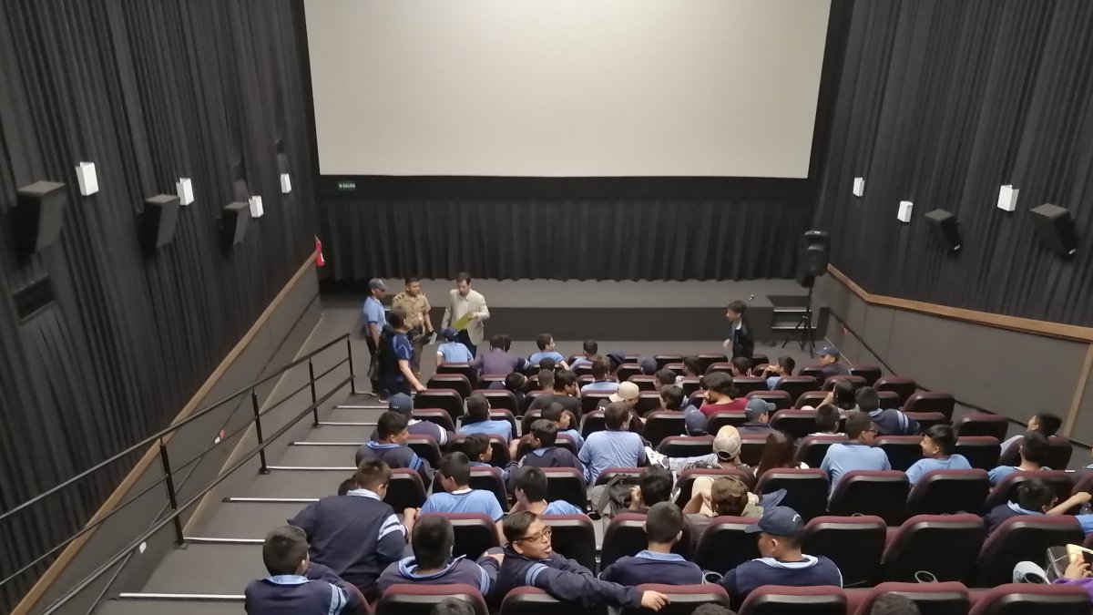 Cine. Los filmes desarrollan historias reales que orientará al estudiante.