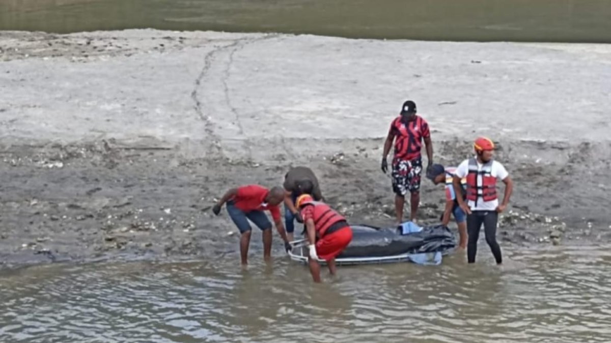 El cuerpo fue rescatado de las aguas del río Teaone.