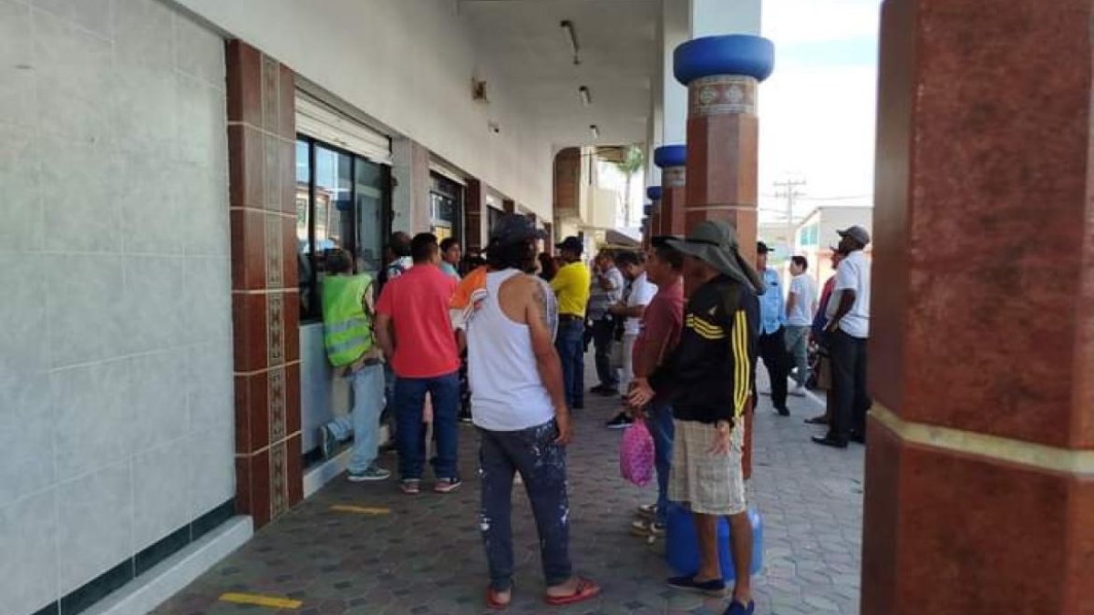 El cliente de una entidad bancaria fue asaltado.