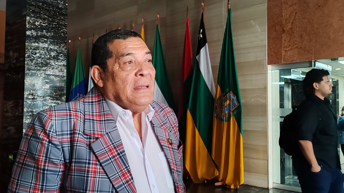 Chamba habló de la denuncia que presentará Torres, el juez que emitió la sentencia que ordenó la suspensión de Construye.