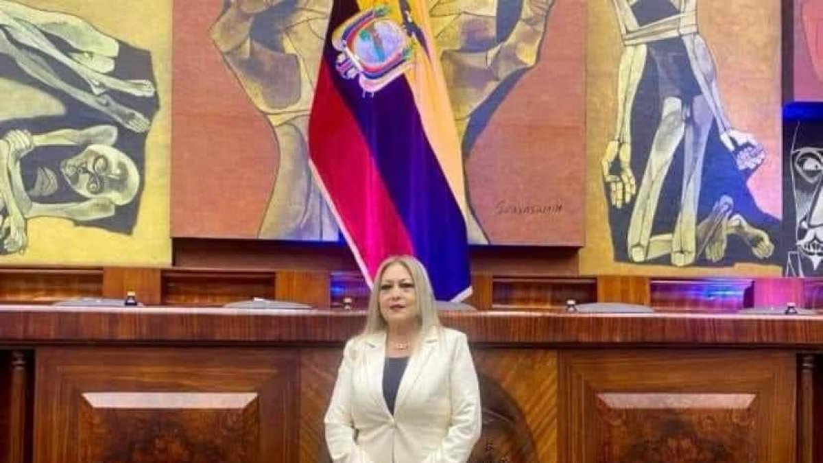 Liliana Trávez Vizcaíno fue asambleísta en el 2010 y es la nueva gobernadora de Tungurahua.